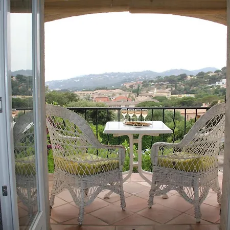 Duplex Vue Golf De Saint-tropez A 300m Les Issambres